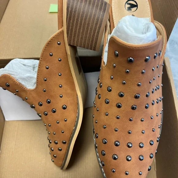 Cara Studded Tan Mules with Block Heel 41 size Women’s 10 NEW in Box NWT - Picture 1 of 6